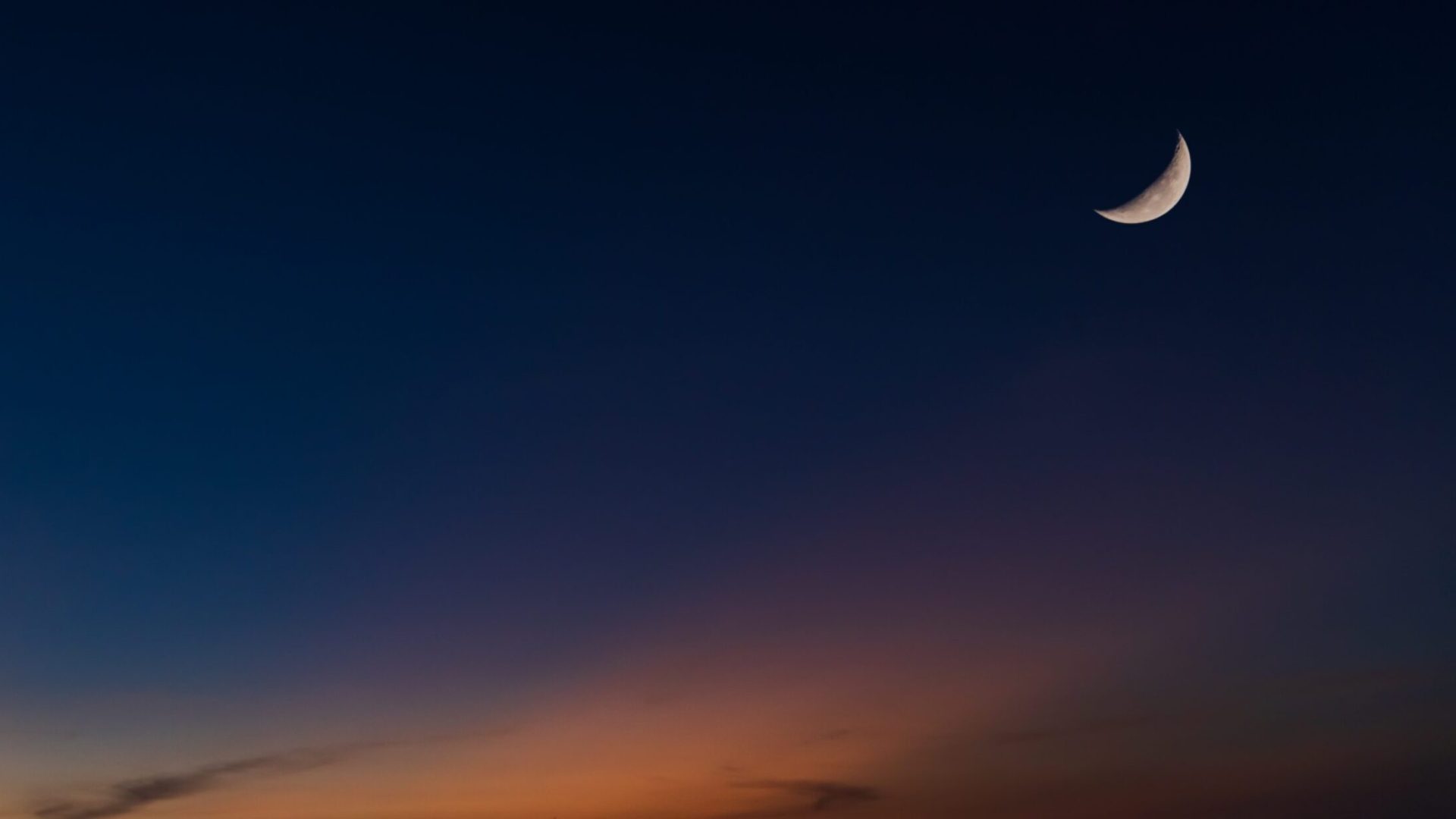 Dusk,Sky,Twilight,In,The,Evening,After,Sundown,And,Crescent