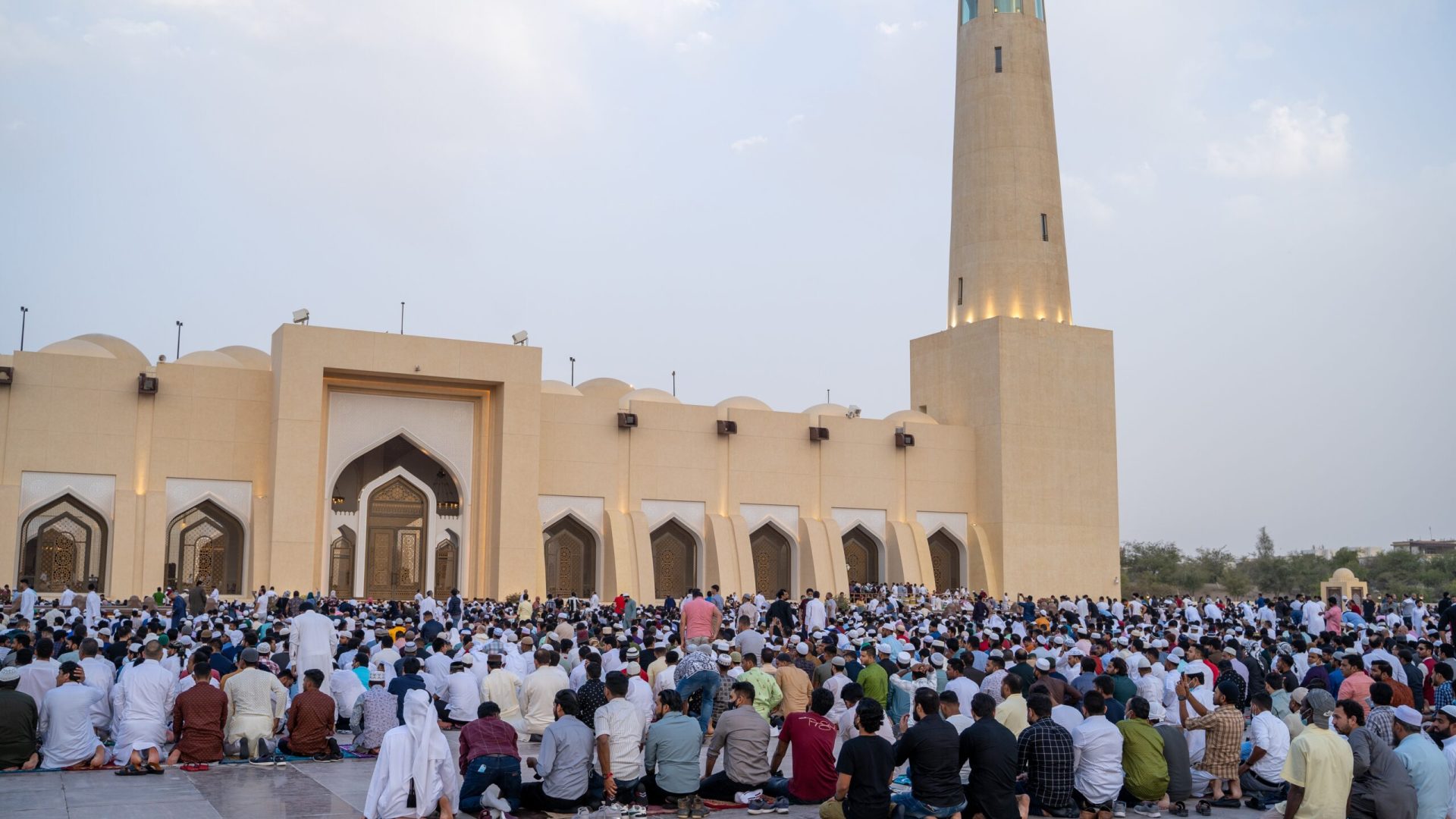 Doha,,Qatar-,May,02,2022,:,People,Attending,Eid,Prayer,At